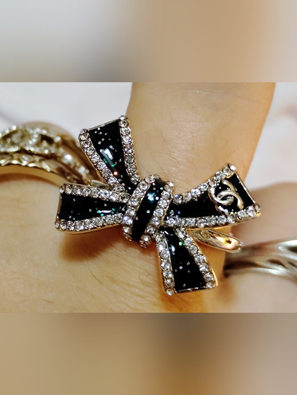 💎*Black Enamel Bow Ring with Crystal Pave' + Accents, Engraved!*💎